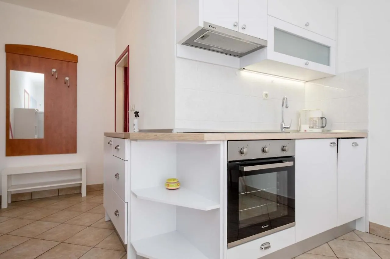 Apartments In Supetarska Draga With Sea View, Terrace, Air Conditioning, Wifi 4551-1 And 4551-2
